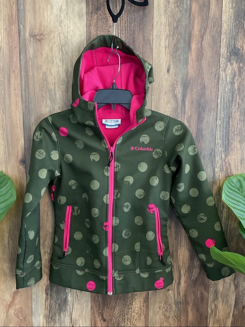Columbia Girls Olive Green & Hot Pink Softshell Hooded Jacket 10/12 196B